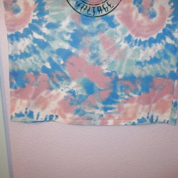 AC/DC High Voltage T-Shirt Size 2XL Distressed Graphic Muscle Sleeveless Rock - Picture 4 of 7